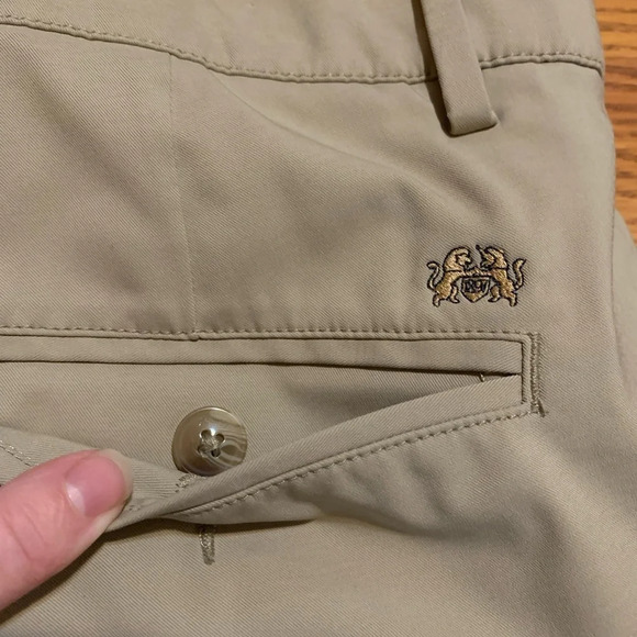 Men’s Tourney solid tech flat front performance khaki golf shorts size 32 - Picture 7 of 7